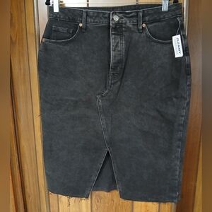 Old Navy High waist slit-Hem skirt